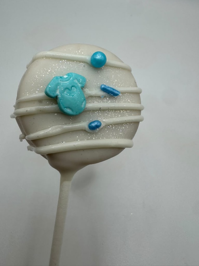Baby shower blue cake pop